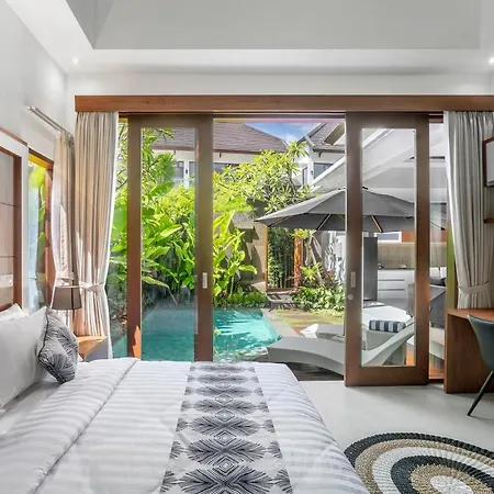 Puri Keraton Seminyak Villa Exterior photo
