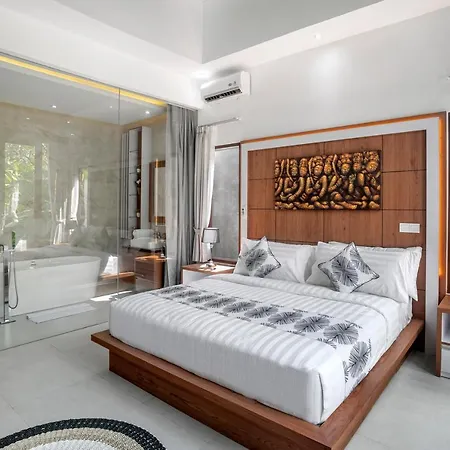 Puri Keraton Seminyak Villa Exterior photo